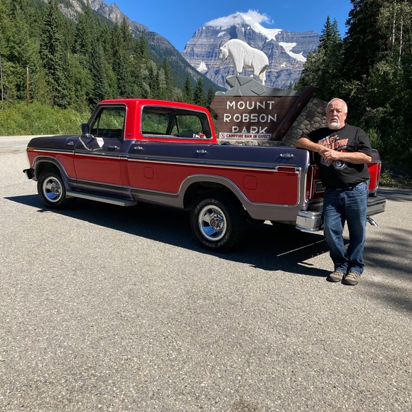 Meet your Posher, Bob - Picture 4 of 7